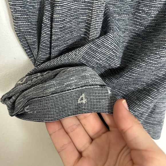 Lululemon Swiftly Tech Racerback Tank Top - Size 4 - Picture 12 of 13